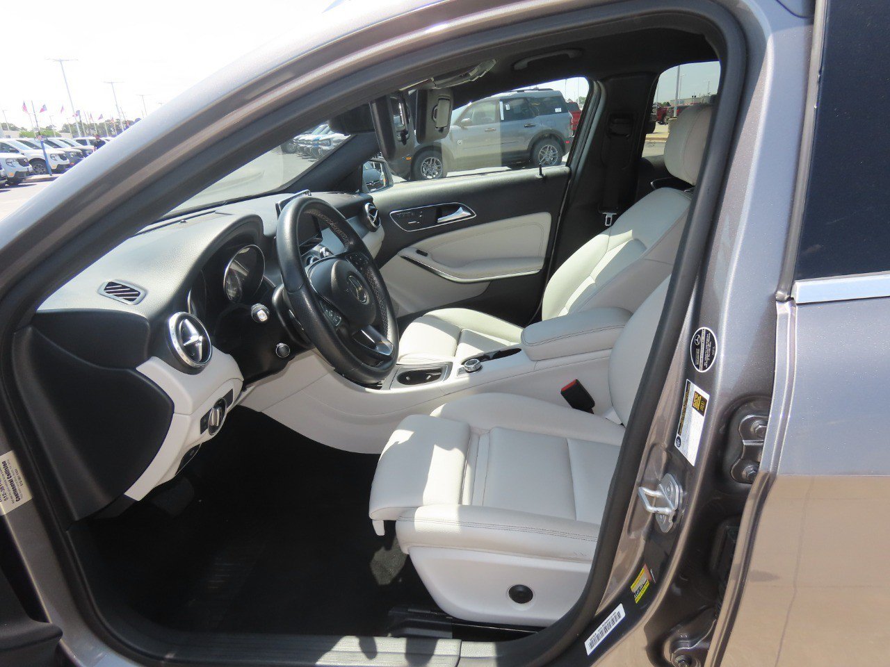 Used 2017 Mercedes-Benz GLA 250 image 26