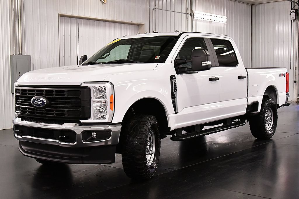 Used 2023 Ford F250 XL w/ XL Driver Assist Package AWD/4WD image 3