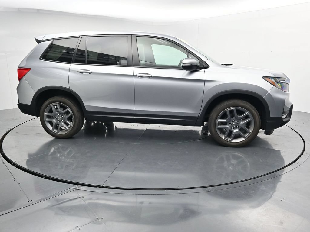 Used 2023 Honda Passport EX-L image 9