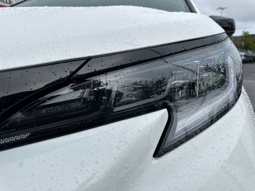 Certified 2026 Toyota Sienna XSE AWD/4WD image 9