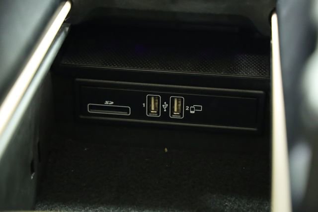 Used 2021 Mercedes-Benz C 300 Sedan image 25