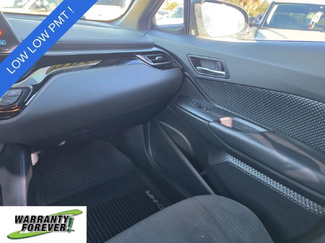 Used 2019 Toyota C-HR LE FWD image 9
