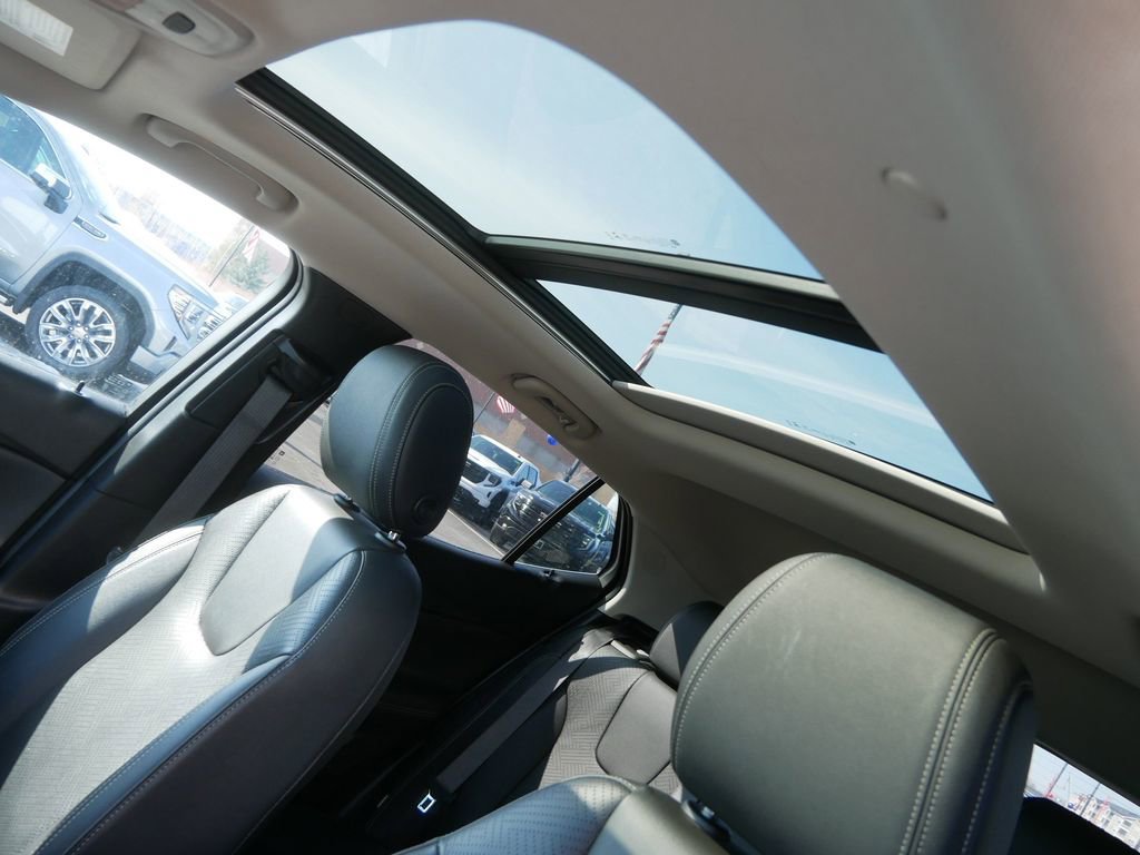 Used 2023 Buick Encore GX Essence w/ Experience Buick Package image 11