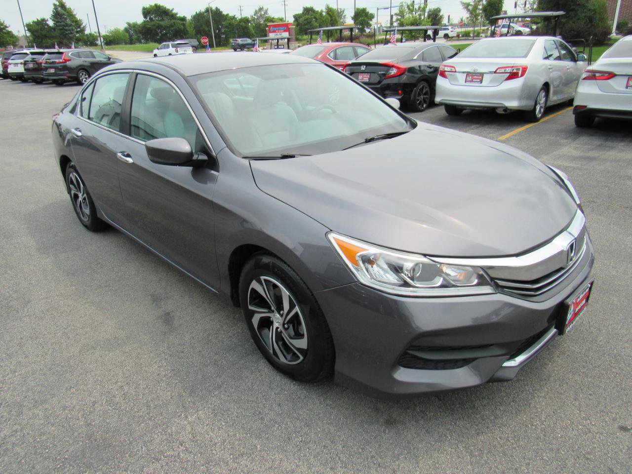 Used 2017 Honda Accord LX image 8