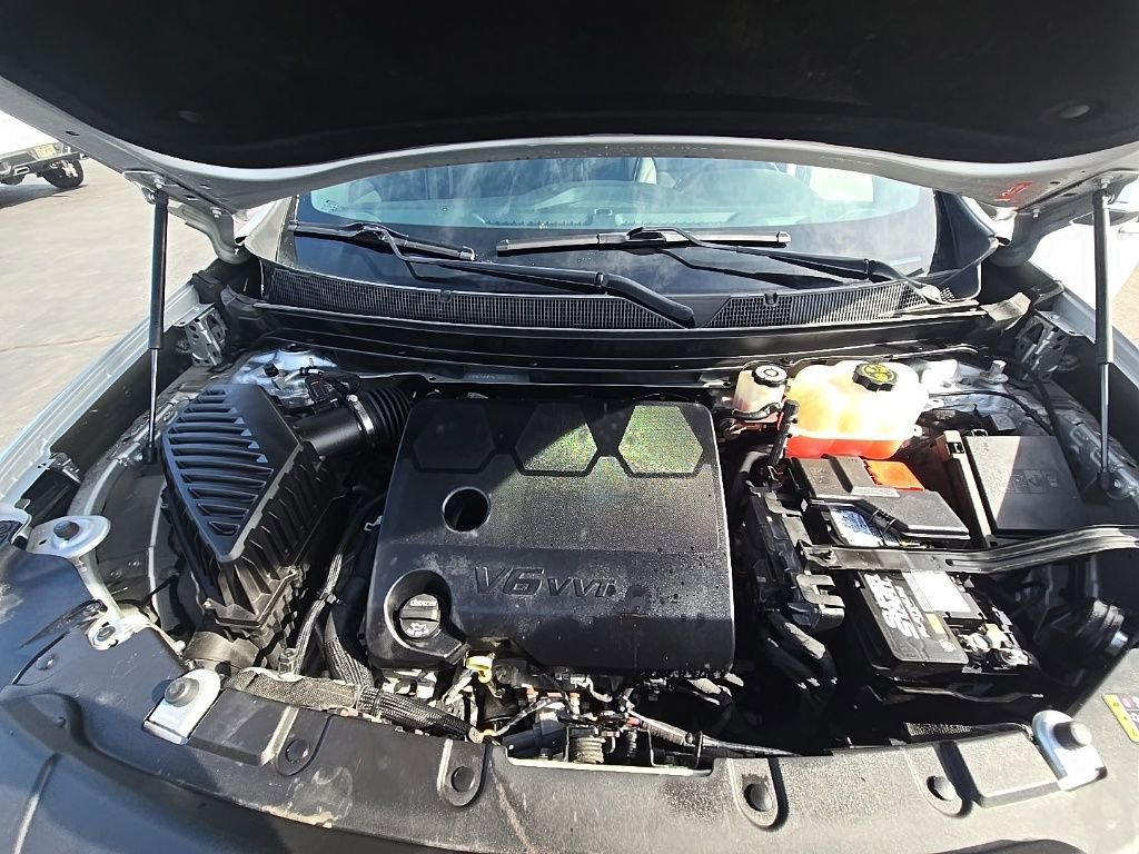 Used 2022 Chevrolet Traverse RS w/ LPO, Floor Liner Package AWD/4WD image 12