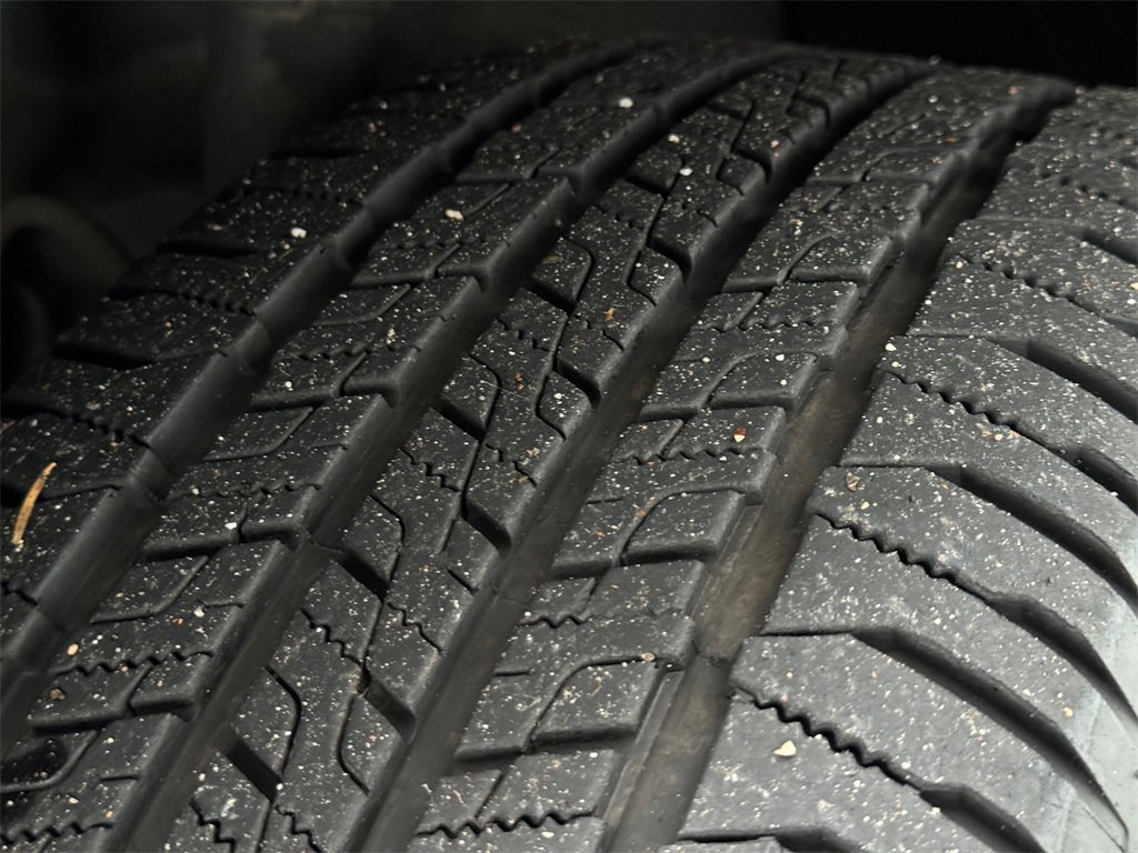 Used 2014 Toyota Highlander Limited image 28