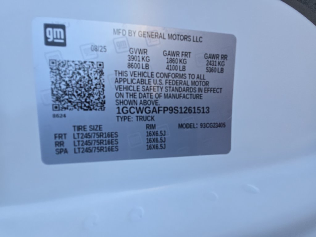 Used 2025 Chevrolet Express 2500 w/ Driver Convenience Package RWD image 31