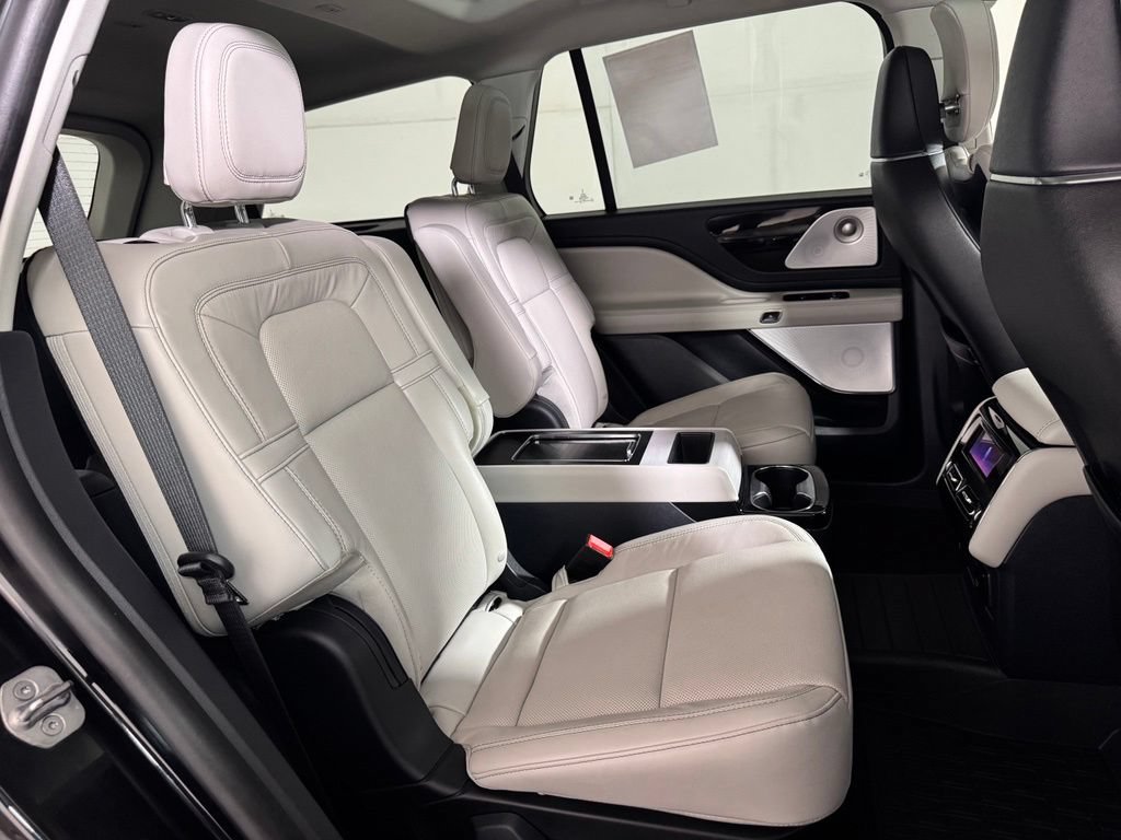 Certified 2026 Lincoln Aviator Reserve w/ Equipment Group 201A AWD/4WD image 10