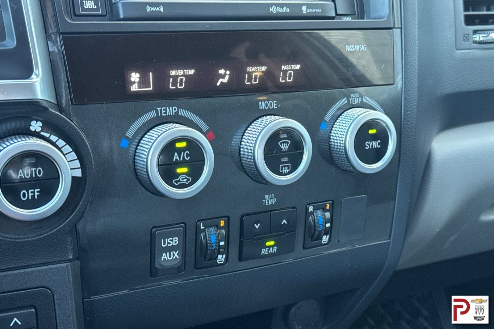 Used 2019 Toyota Sequoia Platinum AWD/4WD image 27