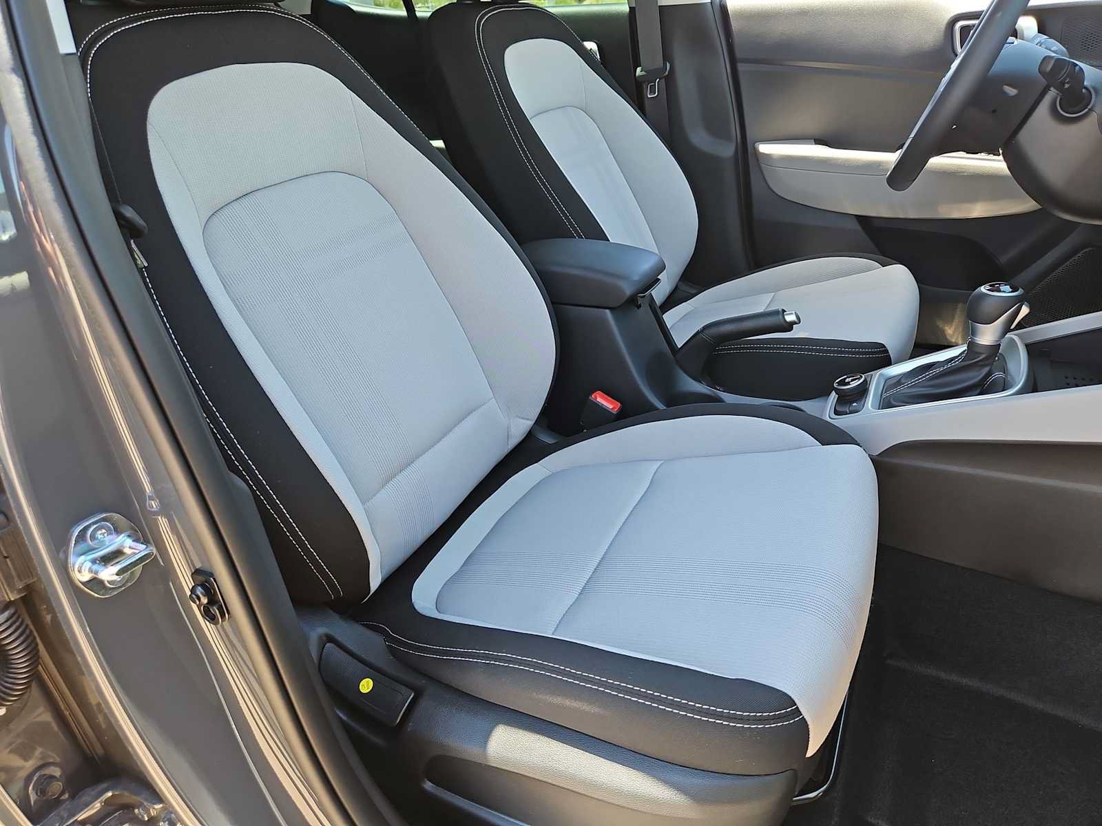 Certified 2026 Hyundai Venue SEL FWD image 21