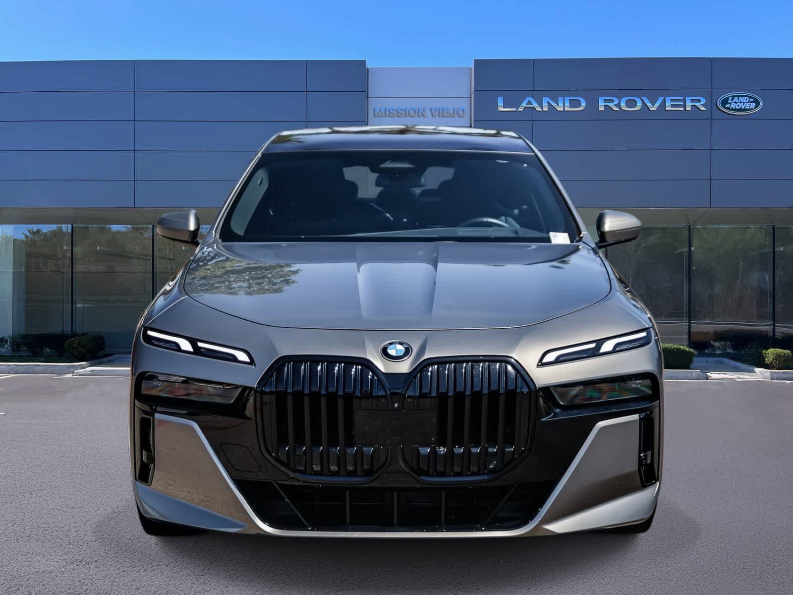 Used 2024 BMW 740i w/ Premium Package video 2