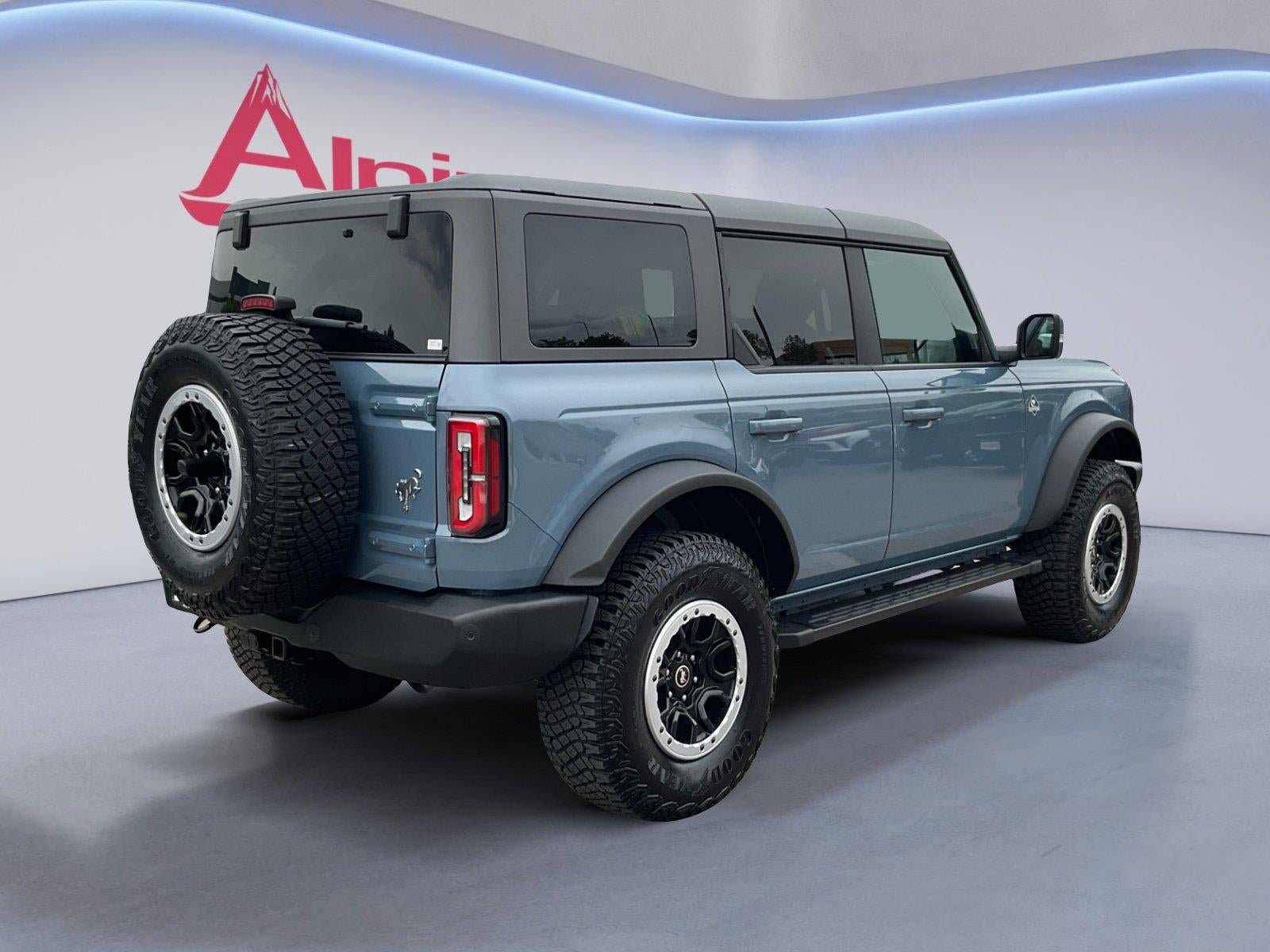 Used 2024 Ford Bronco Outer Banks w/ Sasquatch Package AWD/4WD image 5