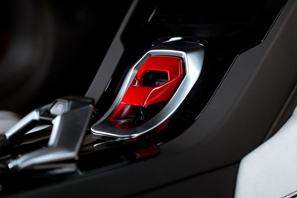 Used 2024 Lamborghini Huracan EVO AWD/4WD image 25