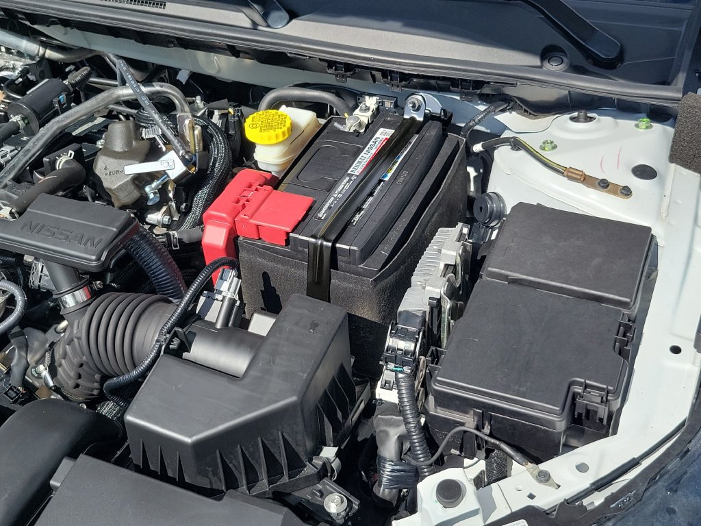 Used 2024 Nissan Sentra SV FWD image 41