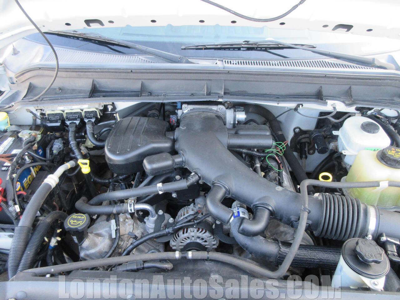 Used 2015 Ford F450 XL w/ Snow Plow Prep Package RWD image 16