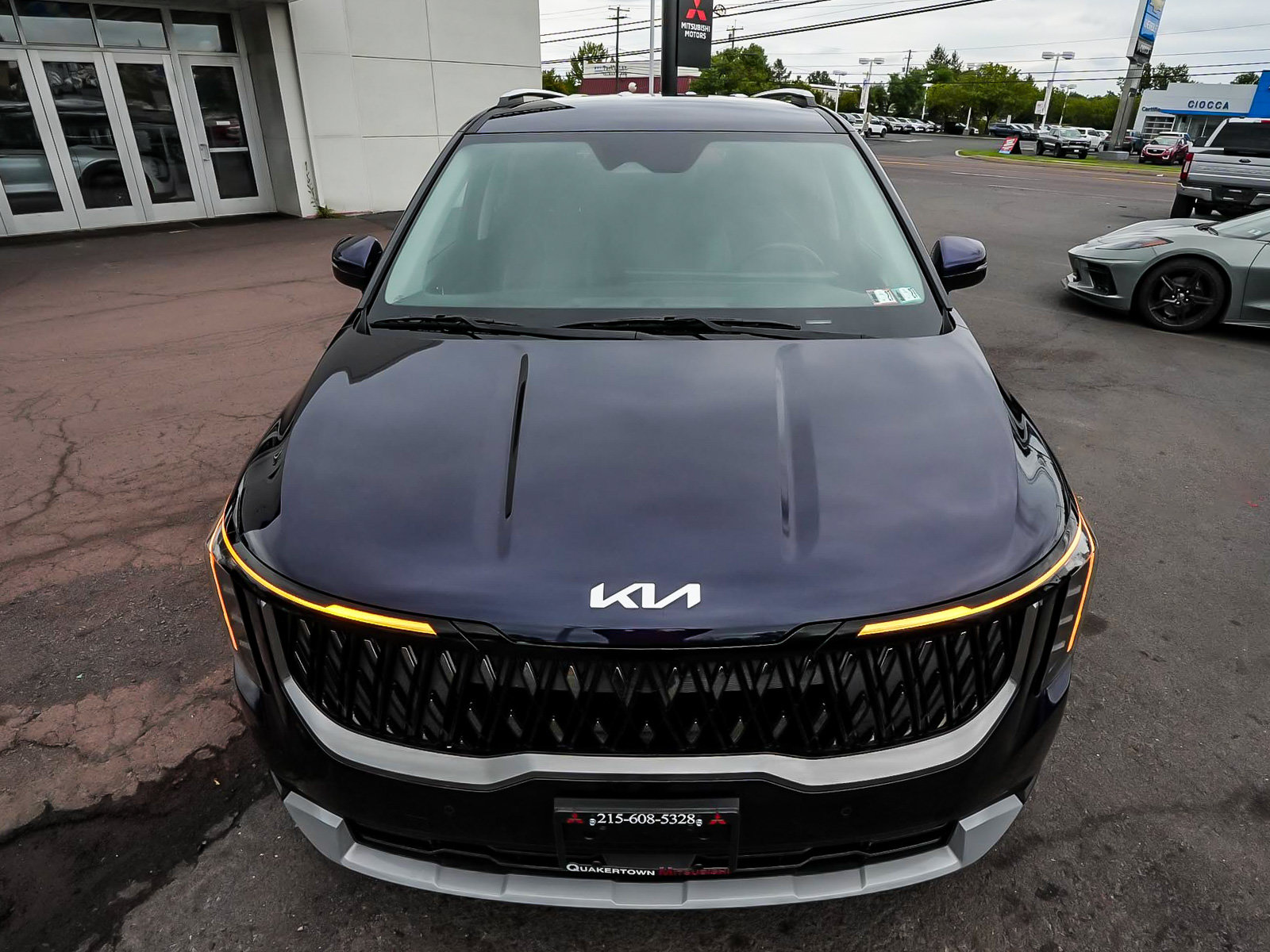 Used 2025 Kia Carnival EX FWD image 56