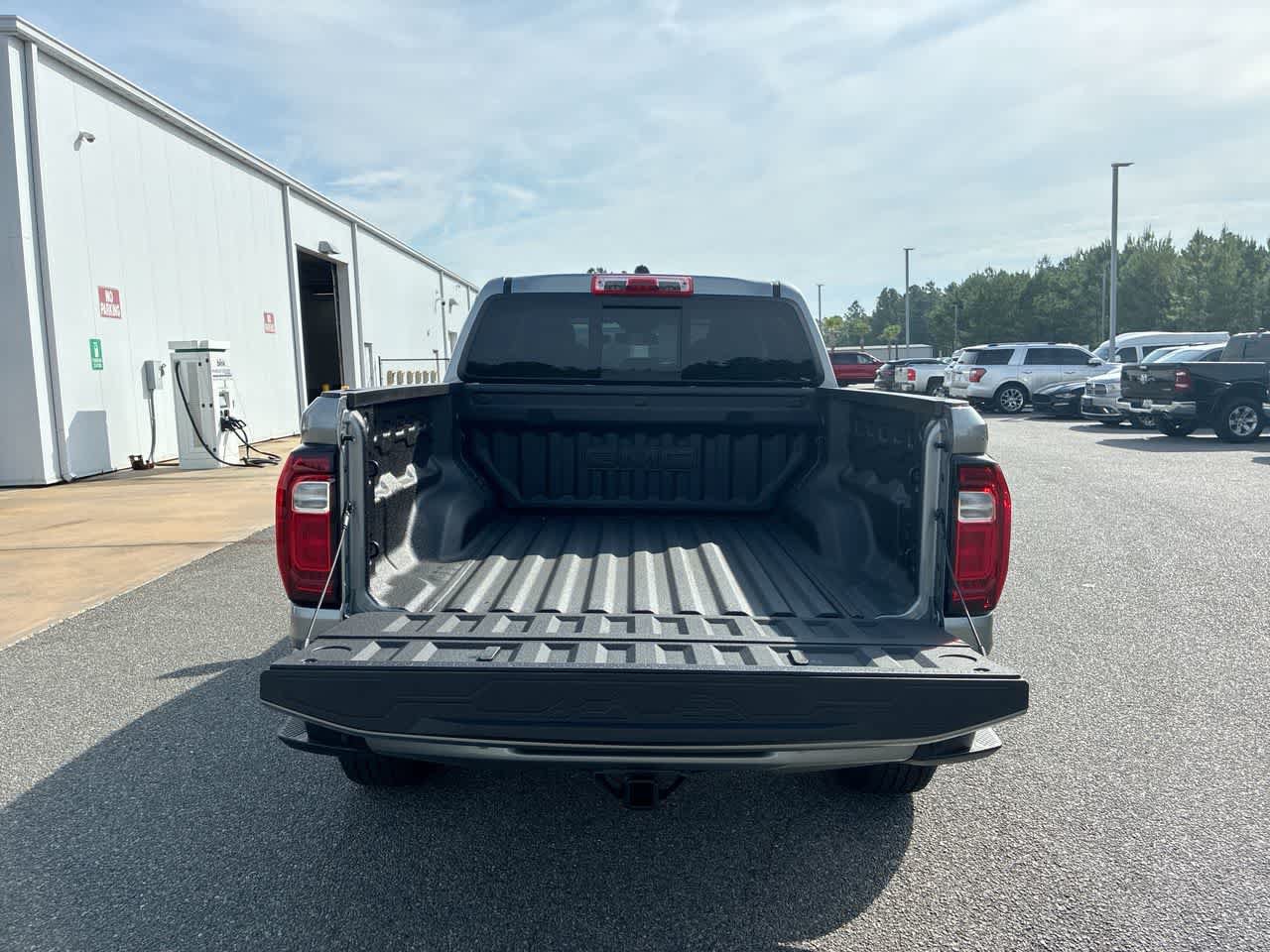 New 2026 GMC Canyon Elevation w/ Convenience Package RWD image 25