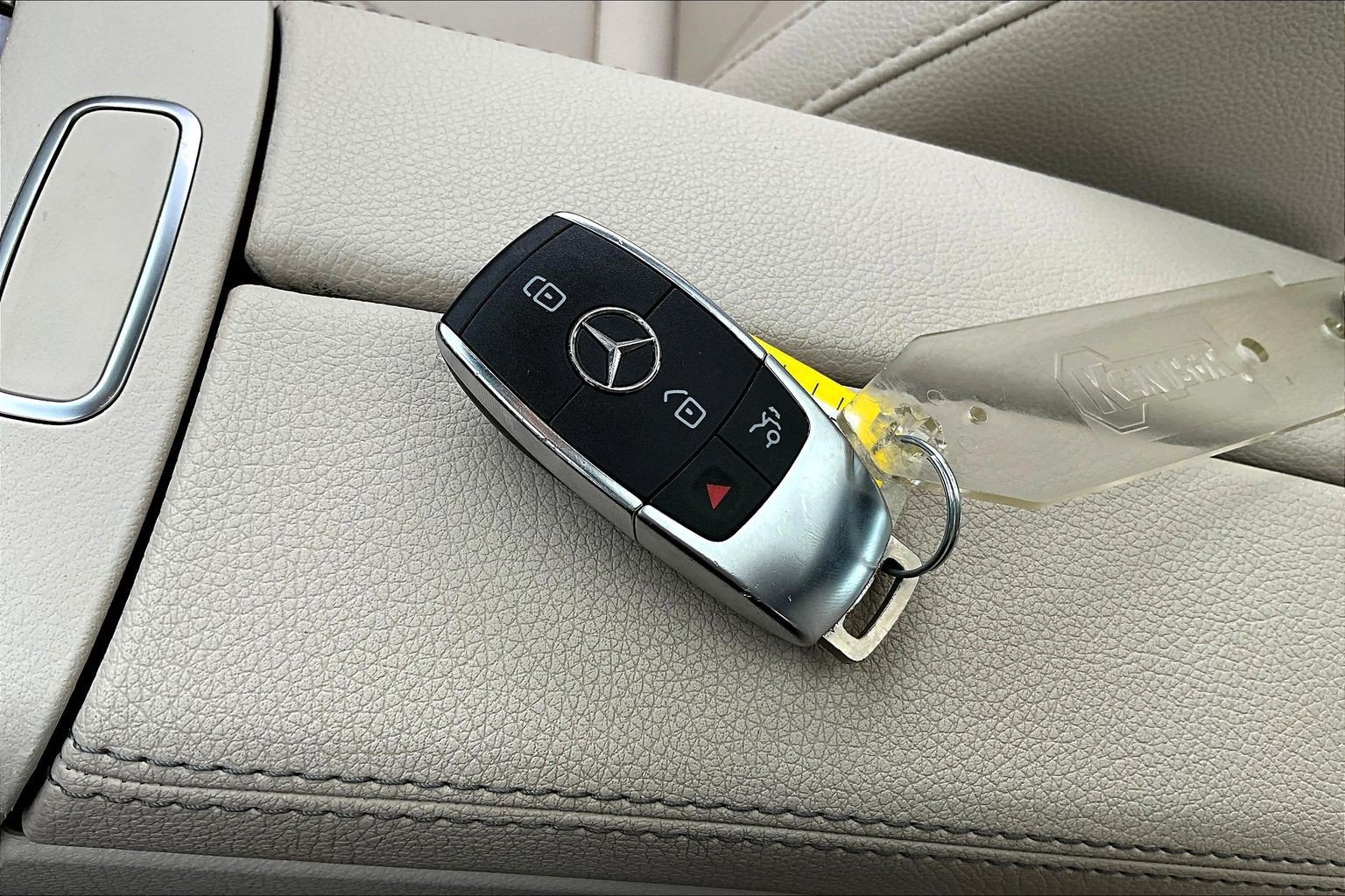 Used 2023 Mercedes-Benz CLA 250 4MATIC w/ Premium Package image 30