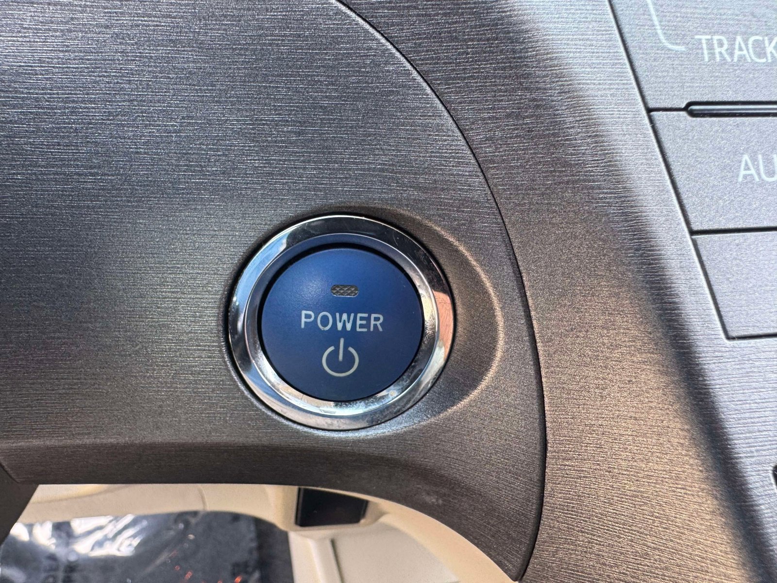 Used 2015 Toyota Prius Four image 28