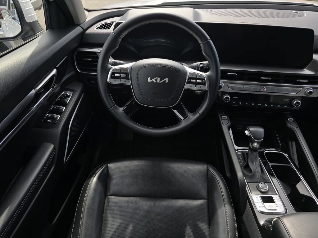 Used 2024 Kia Telluride S w/ S Sunroof Package FWD image 19
