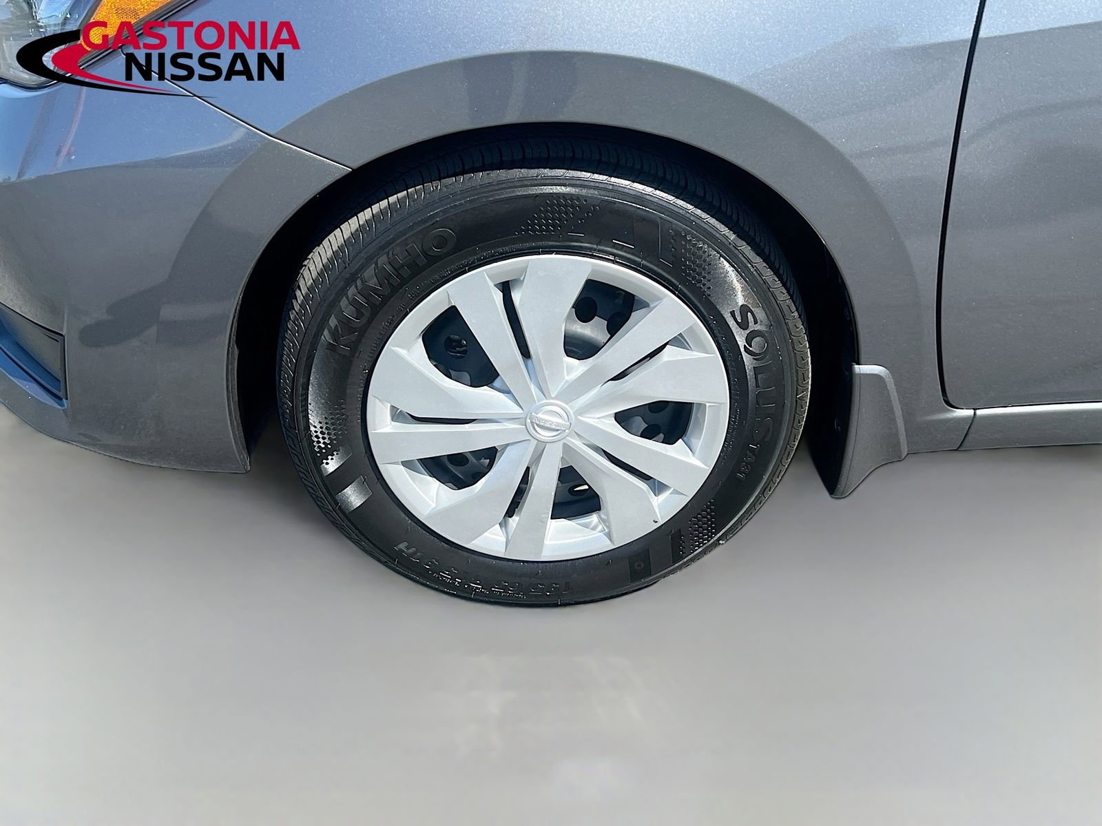 Used 2025 Nissan Versa S w/ Trunk Package image 38