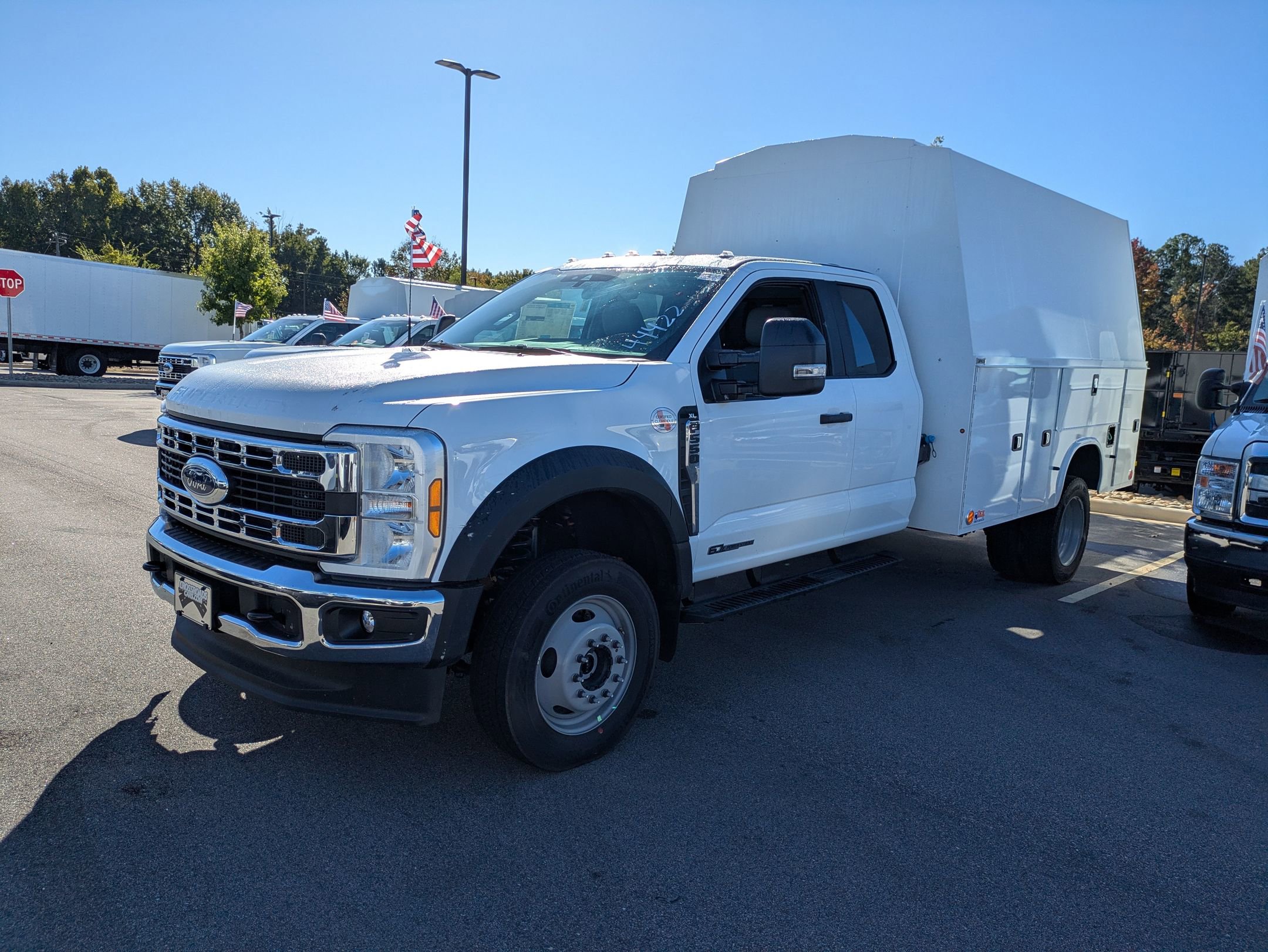 New 2026 Ford F550 4x4 Supercab Super Duty image 5