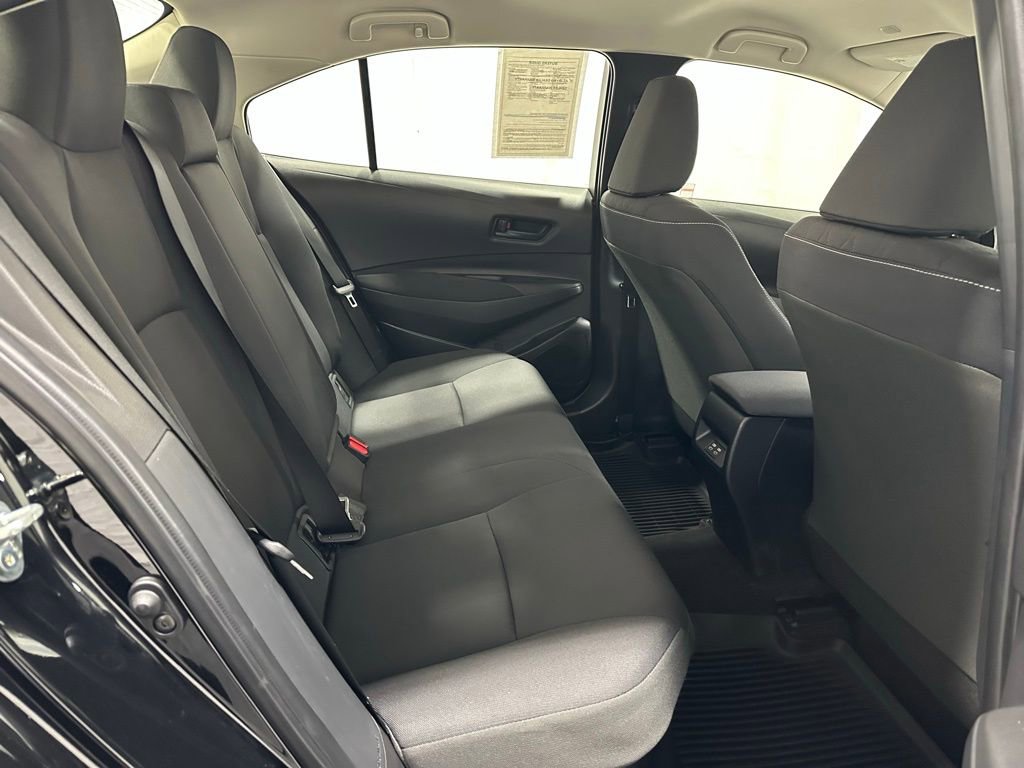 Used 2025 Toyota Corolla LE image 51