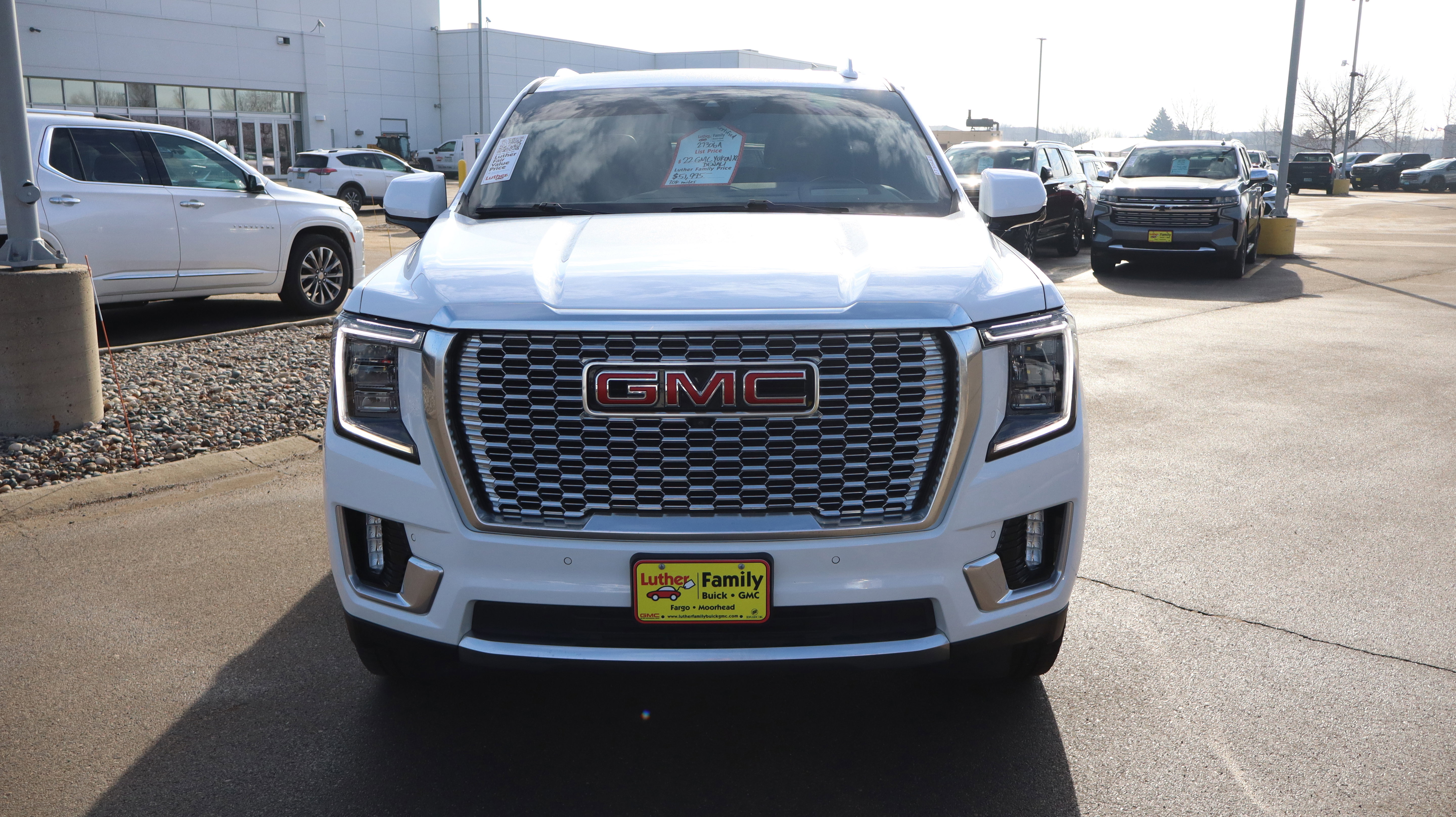 Certified 2022 GMC Yukon XL Denali image 2