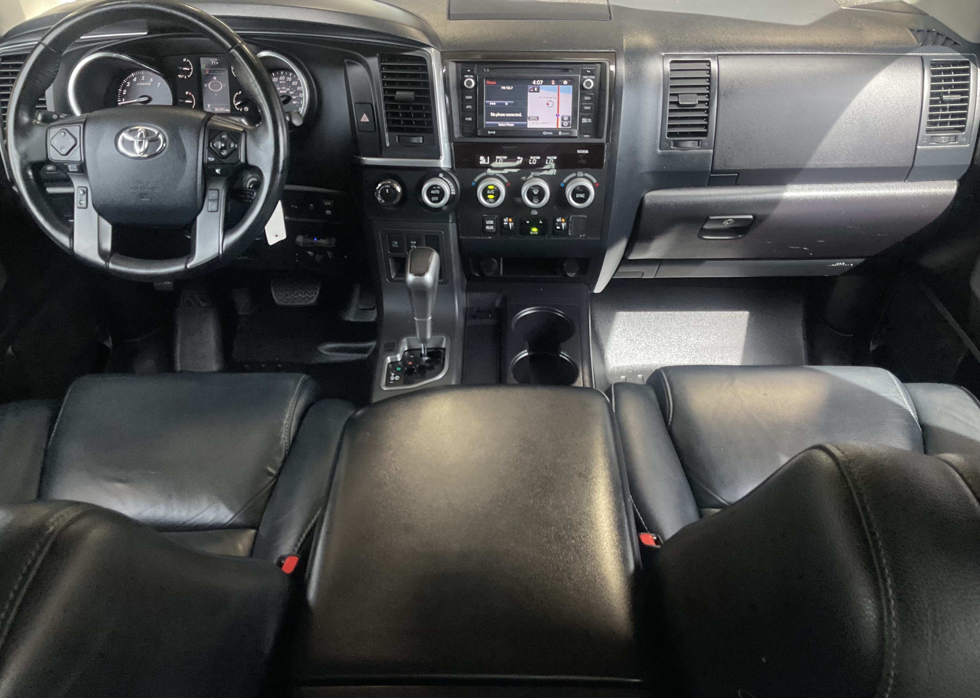 Used 2018 Toyota Sequoia TRD Sport AWD/4WD image 21