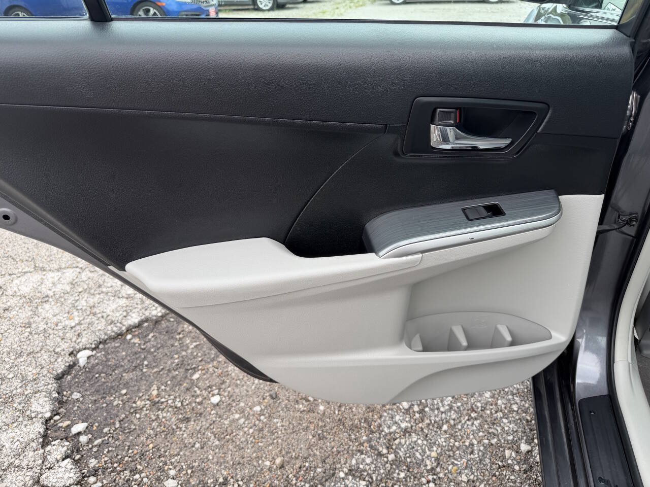 Used 2014 Toyota Camry LE FWD image 15