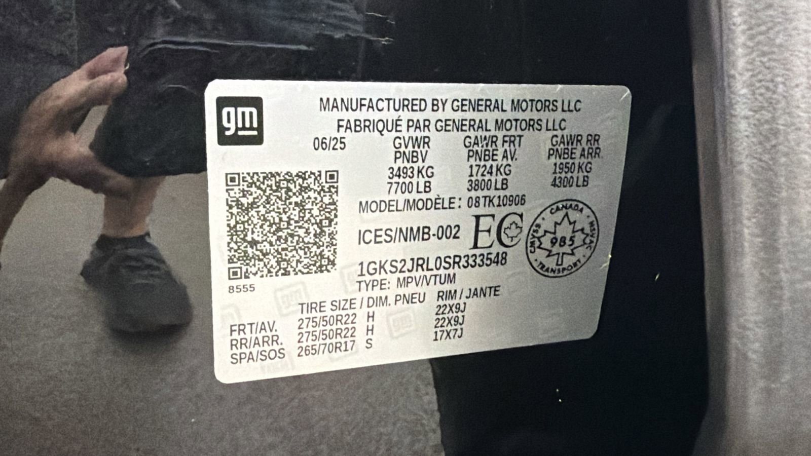 Used 2025 GMC Yukon XL Denali w/ Sun & Power Step Package image 40