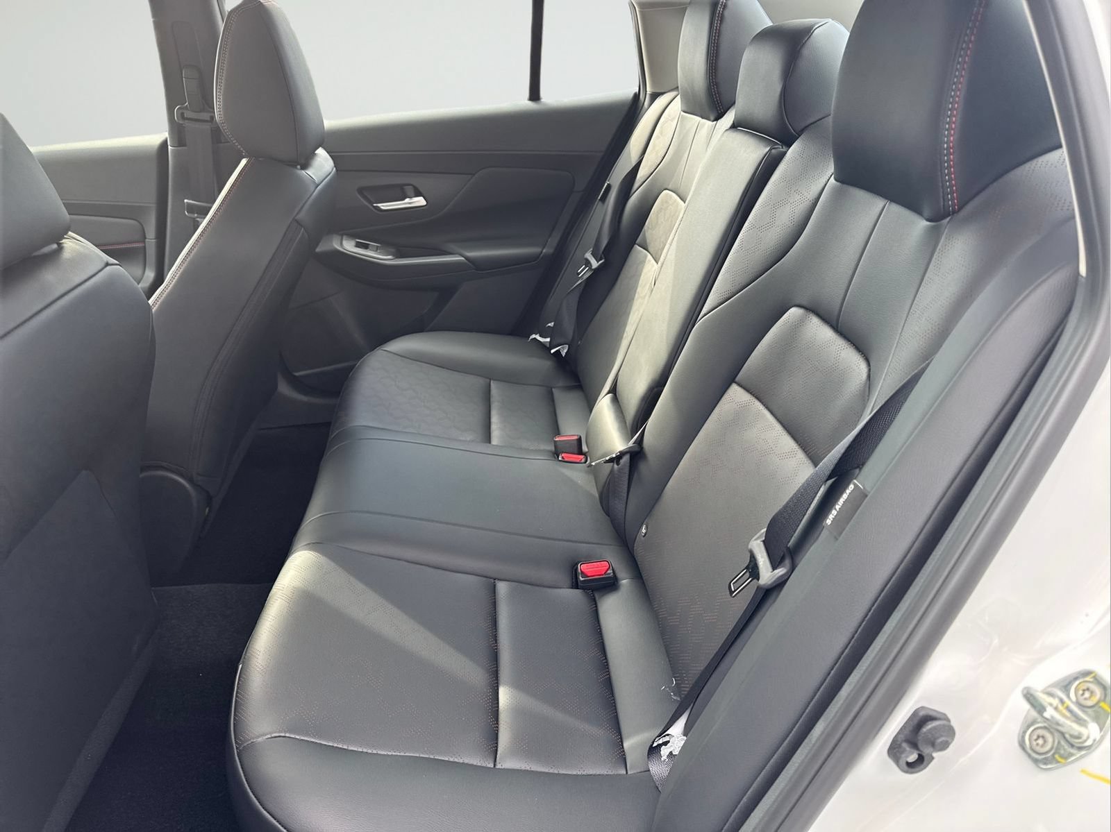 New 2026 Nissan Sentra SR w/ SR Premium Package FWD image 34