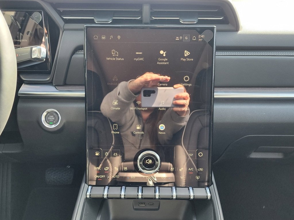 New 2026 GMC Terrain Denali image 28