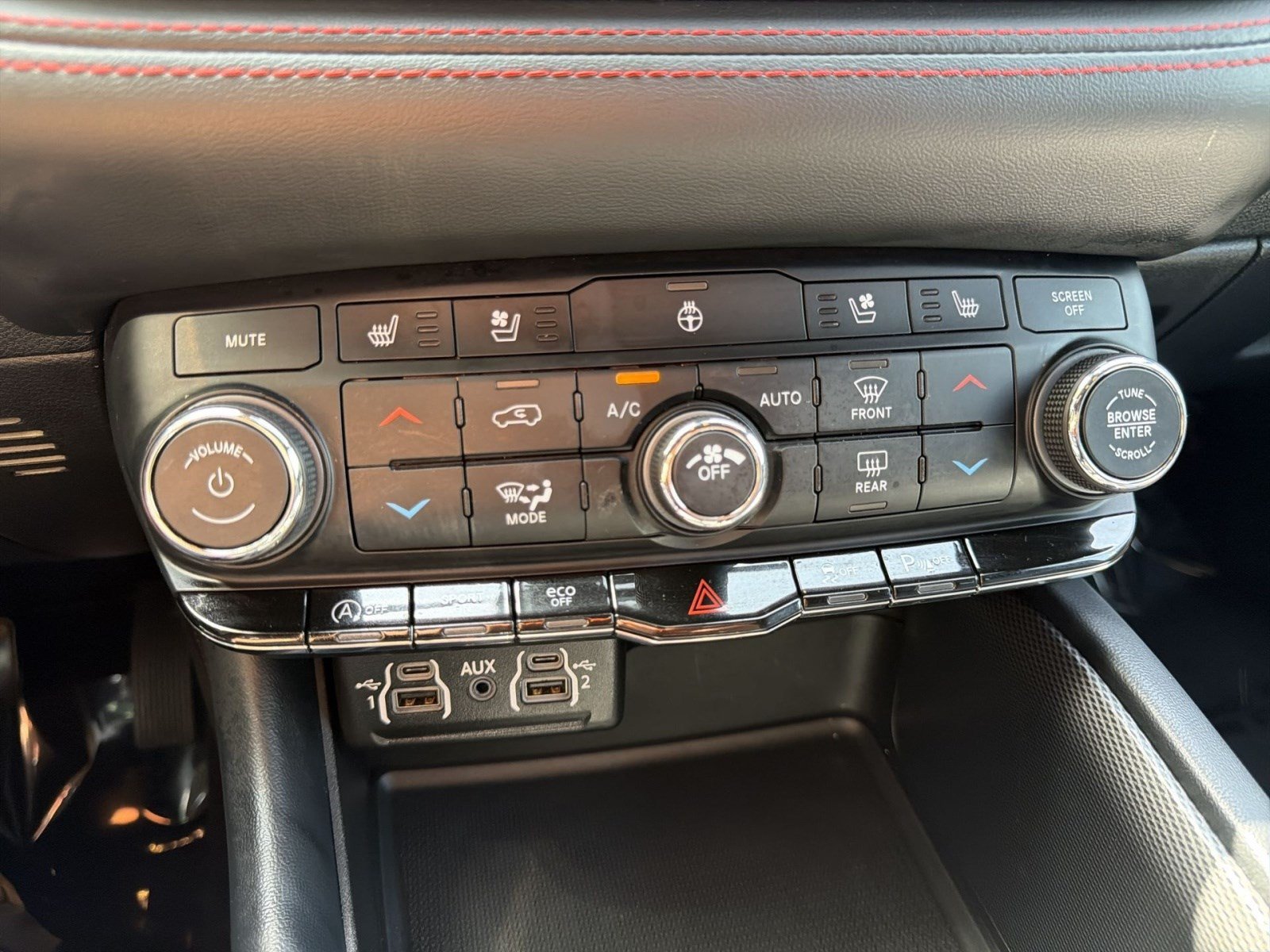 Used 2024 Dodge Durango GT AWD/4WD image 20
