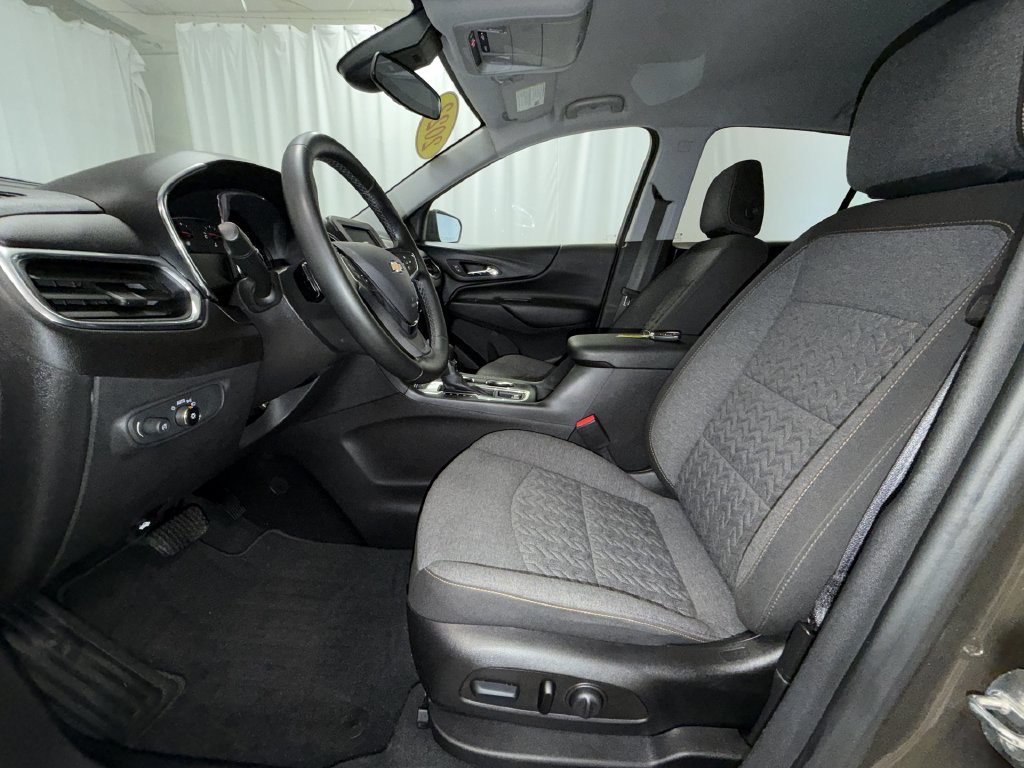 Used 2023 Chevrolet Equinox LT AWD/4WD image 11