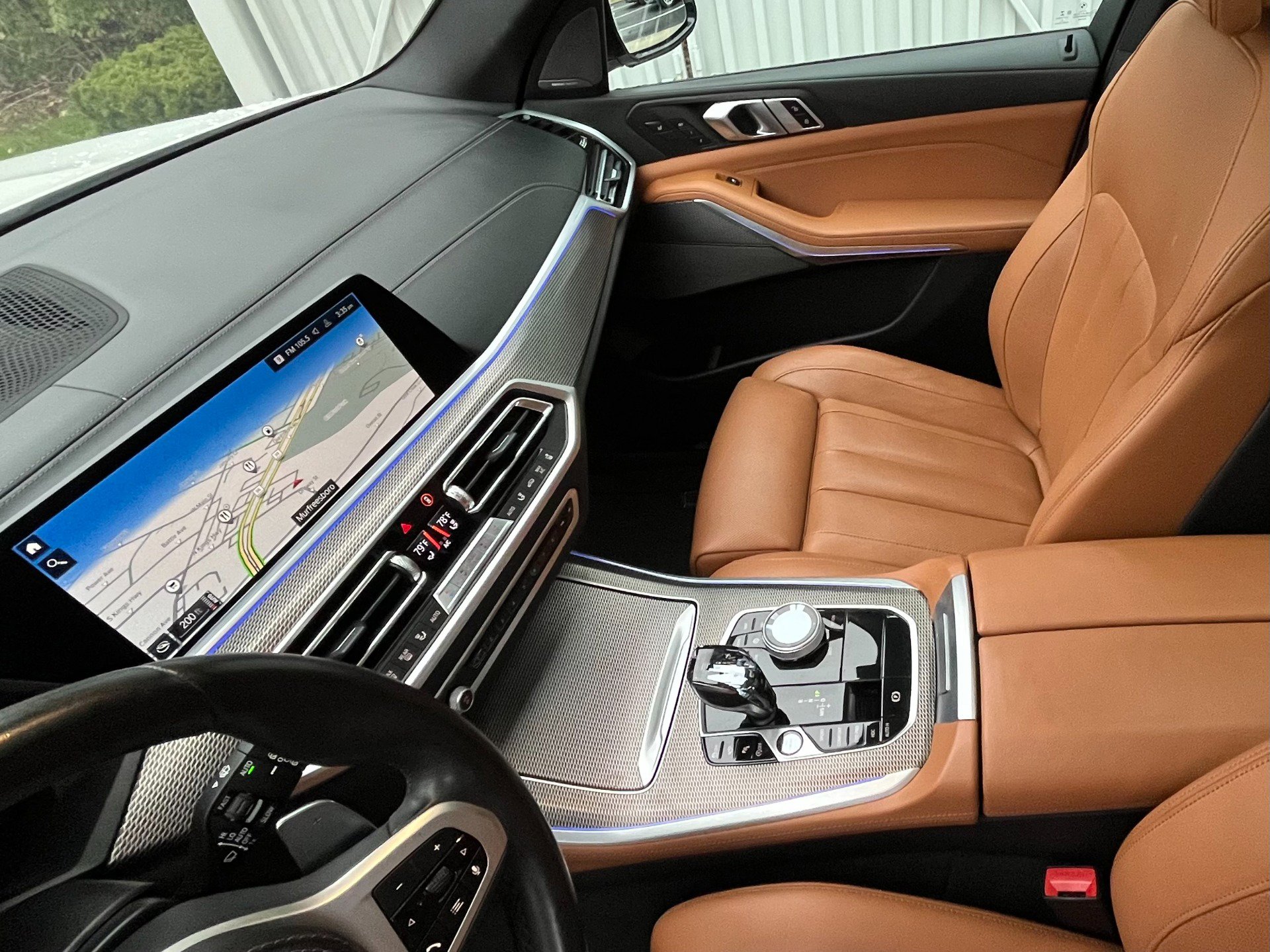 Used 2022 BMW X5 M50i w/ Executive Package image 26