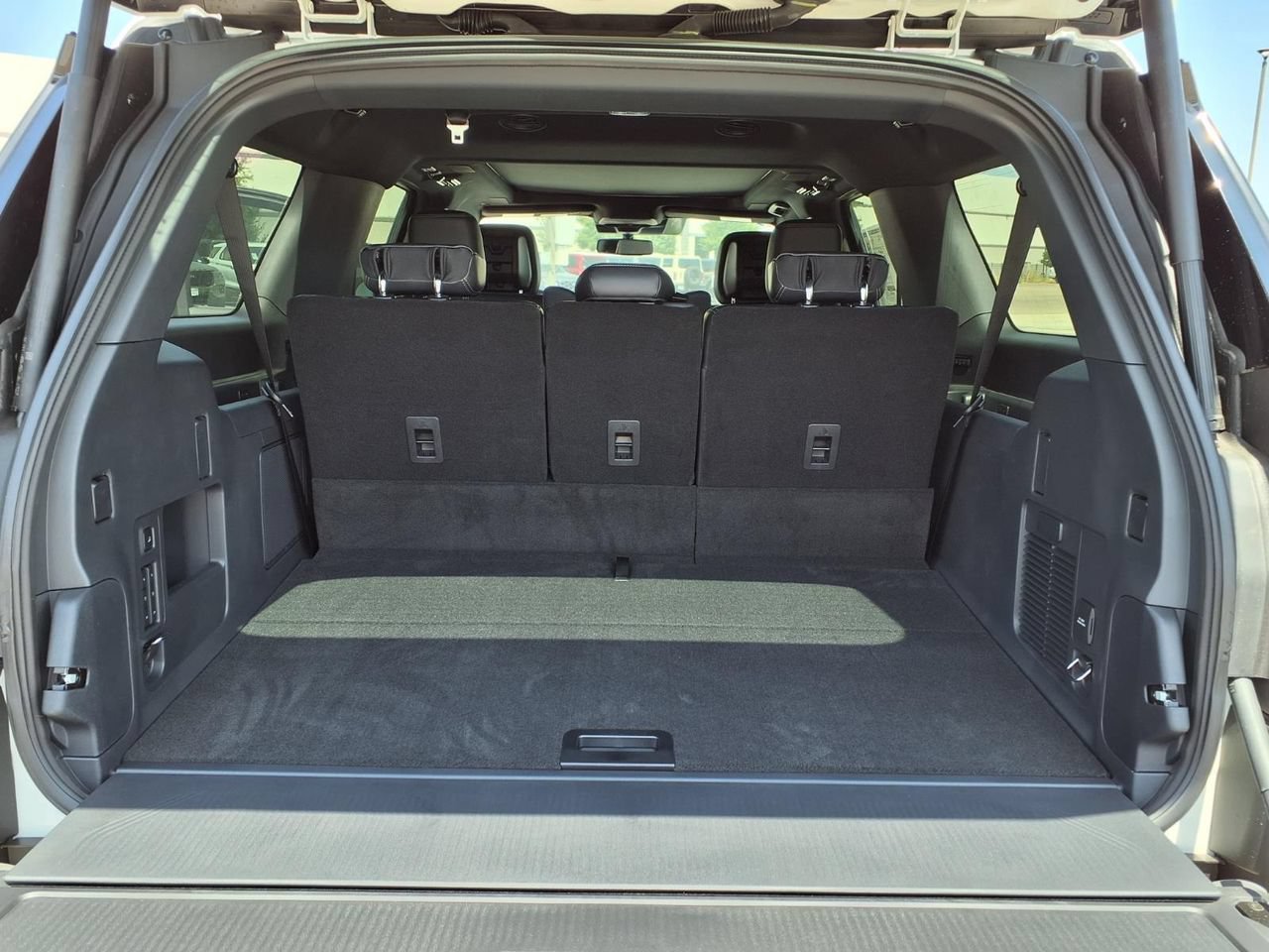 New 2027 Ford Expedition Max Platinum w/ Stealth Appearance Package AWD/4WD image 24