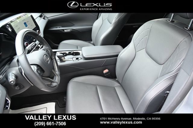 Used 2025 Lexus RX 350 F Sport w/ Convenience Package image 9