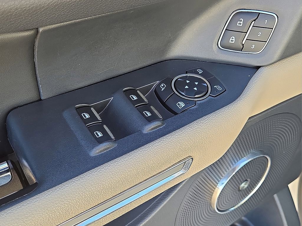 Used 2024 Ford Expedition Limited image 22