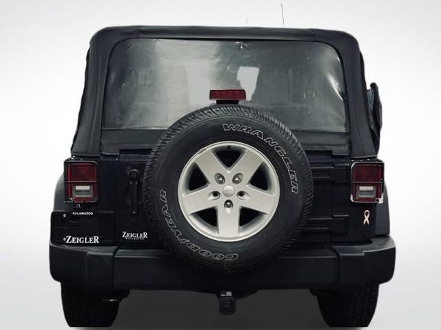 Used 2018 Jeep Wrangler Sport image 7