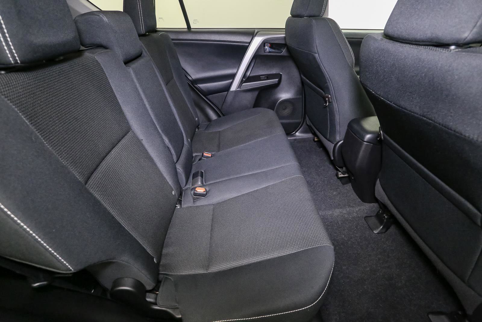 Used 2017 Toyota RAV4 XLE w/ Plus Special Value Package AWD/4WD image 21