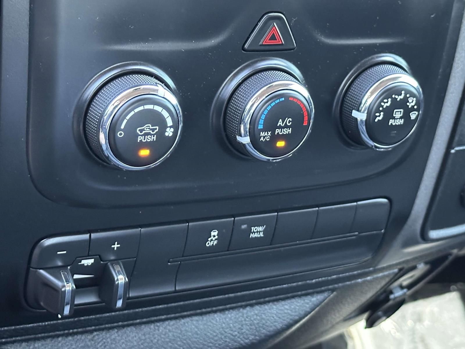 Used 2017 RAM 1500 Express w/ Express Value Package AWD/4WD image 12