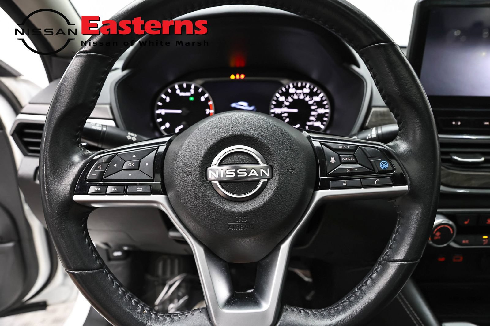 Used 2023 Nissan Altima 2.5 SV w/ SV Premium Package AWD/4WD image 10