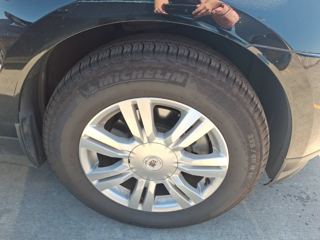 Used 2014 Cadillac SRX Luxury AWD/4WD image 4
