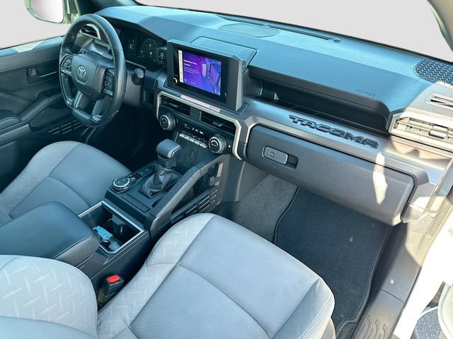 Used 2025 Toyota Tacoma SR5 AWD/4WD image 27