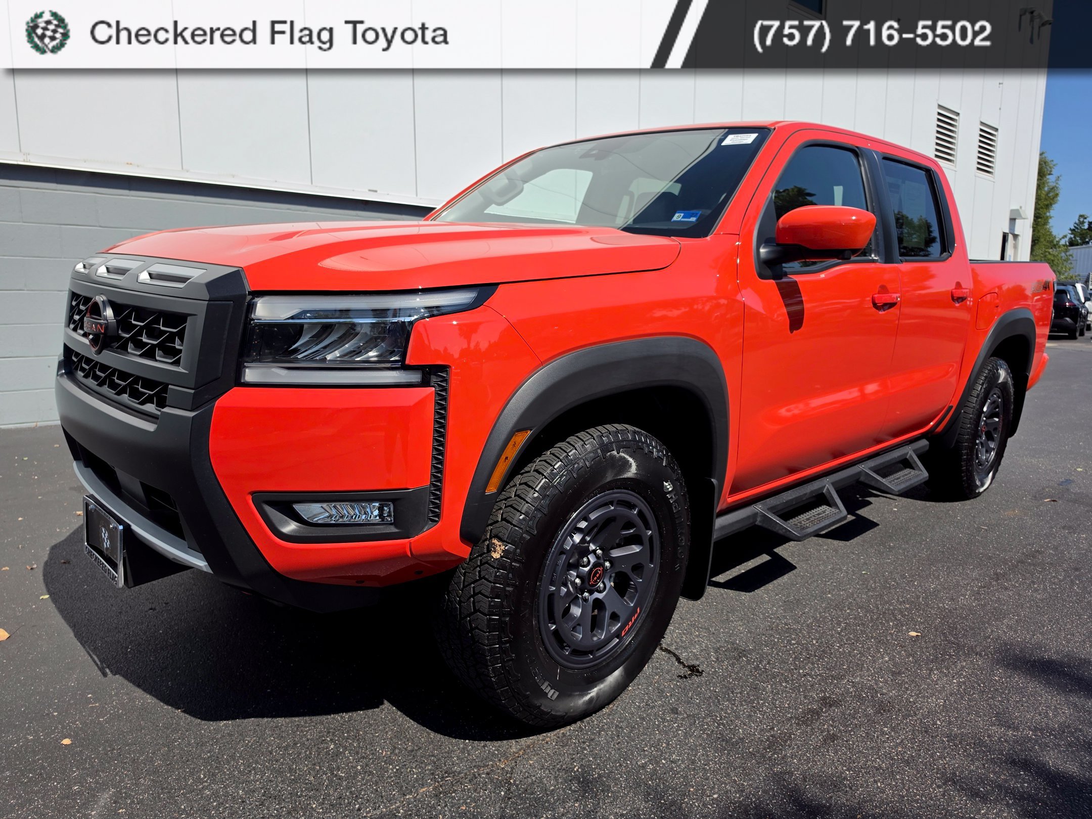 Used 2025 Nissan Frontier PRO-4X w/ Pro Premium Package AWD/4WD image 1