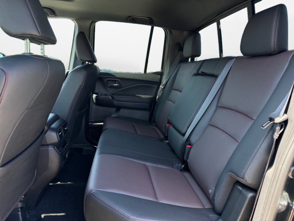 Used 2024 Honda Ridgeline Black Edition image 13