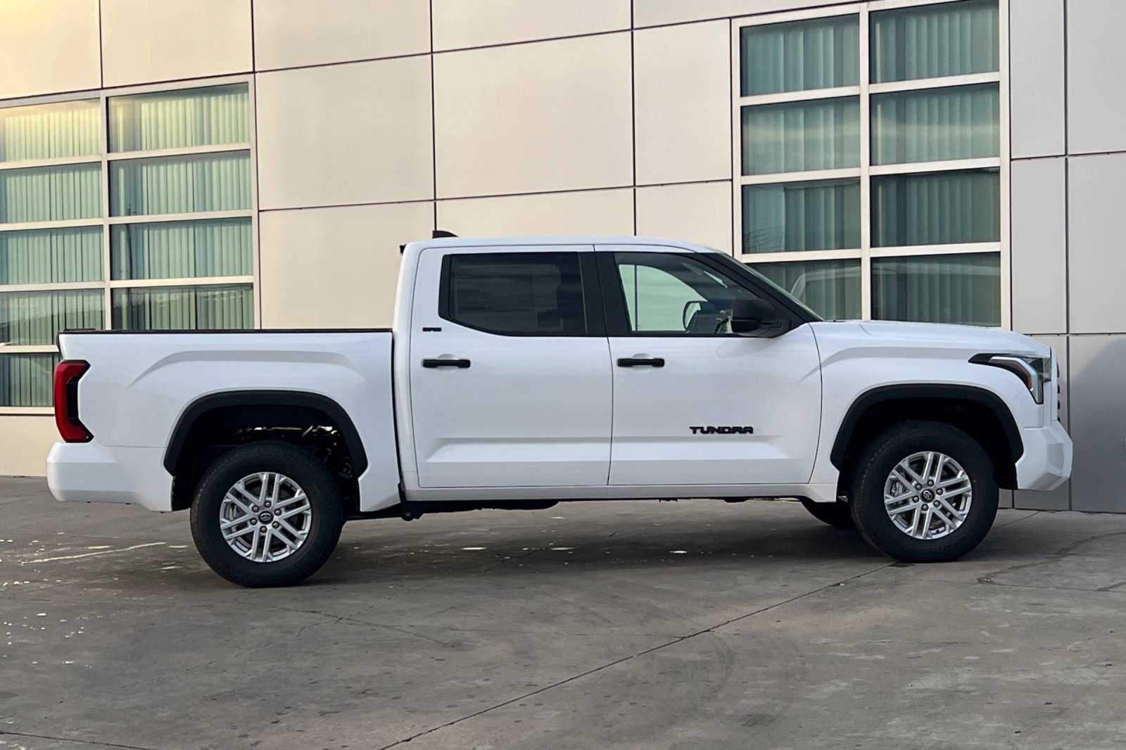 New 2026 Toyota Tundra SR5 image 3