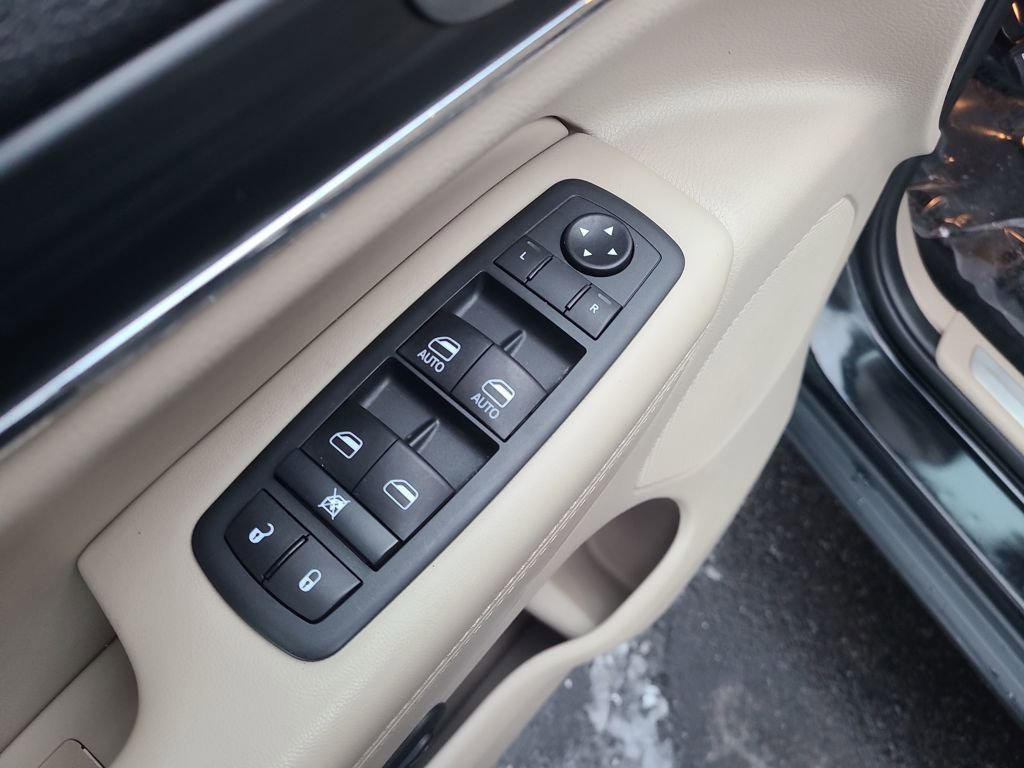 Used 2020 Jeep Grand Cherokee Limited w/ Trailer Tow Group IV image 20