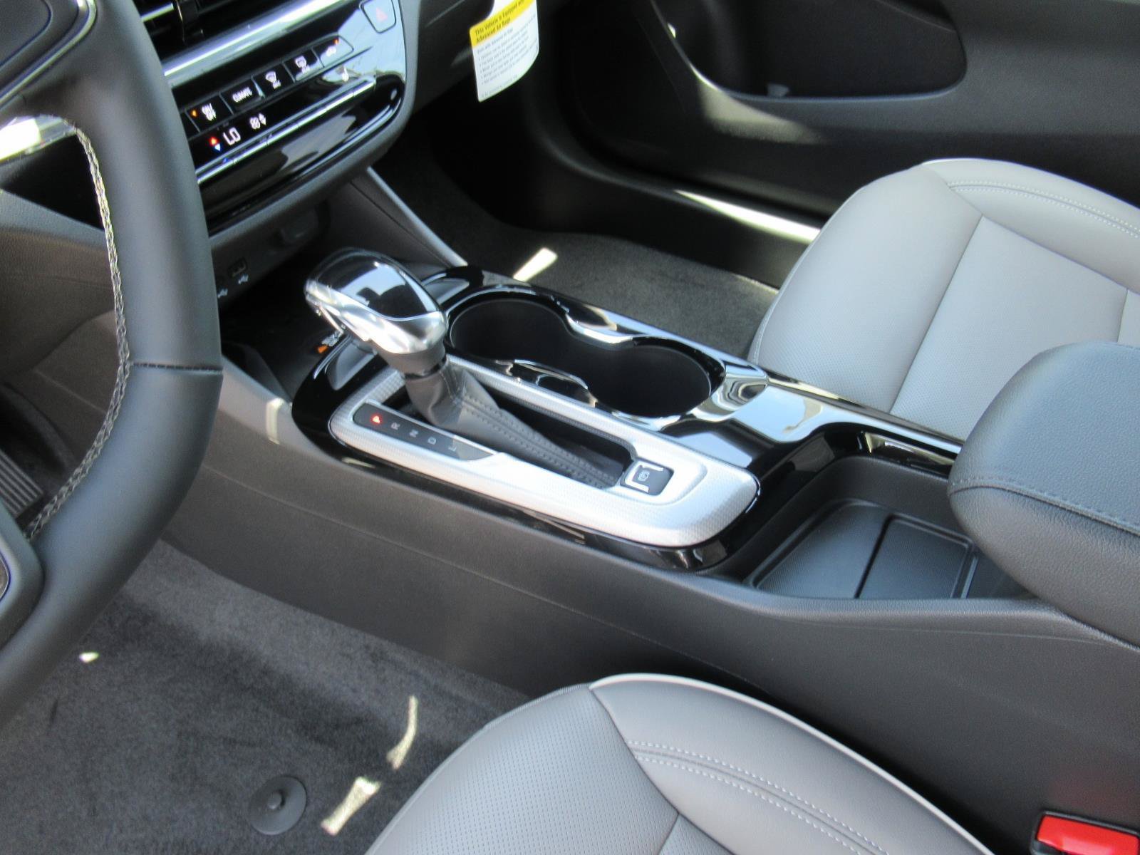 New 2026 Buick Envista Sport Touring FWD image 18